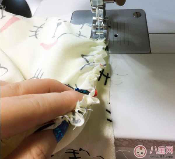 自制孩子小花裙方法 diy做孩子的衣服