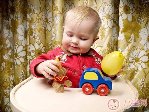 想要寶寶更聰明 嬰幼兒時(shí)期用色彩開發(fā)寶寶智力