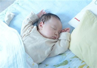 一歲之內(nèi)的寶寶入睡后千萬不能做的事 很多寶媽卻在做