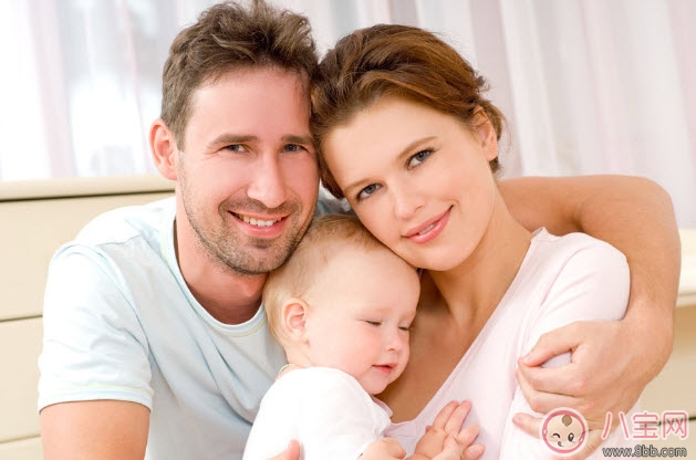 小兒佝僂病的癥狀 小兒佝僂病的預(yù)防治療 小兒佝僂病的癥狀 小兒佝僂病的預(yù)防治療