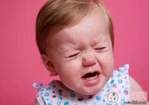 夏季寶寶鼻塞的癥狀 如何讓寶寶睡好覺 夏季寶寶鼻塞的癥狀 如何讓寶寶睡好覺