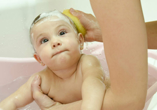 寶寶不愛洗澡怎么辦 1到3歲寶寶不愛洗澡原因總結