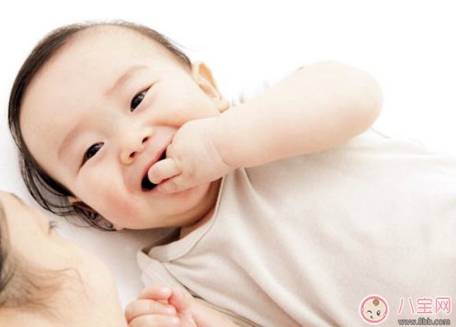 寶寶各種動作的意思 嬰語是什么有哪些