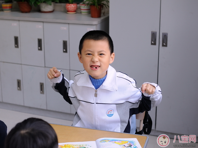 孩子出牙晚是福氣好嗎 哪些情況會影響孩子出牙 孩子出牙晚是福氣好嗎 哪些情況會影響孩子出牙