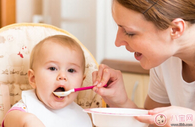 寶寶飲食規(guī)律習(xí)慣 寶寶飲食安排 寶寶飲食規(guī)律習(xí)慣 寶寶飲食安排
