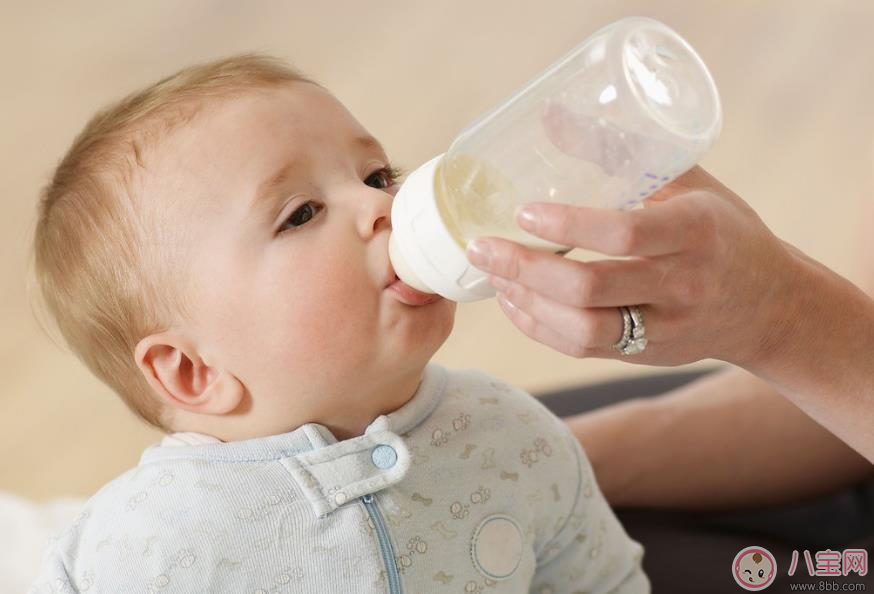 孩子換段吐怎么辦 換段過度方法 孩子換段吐怎么辦 換段過度方法