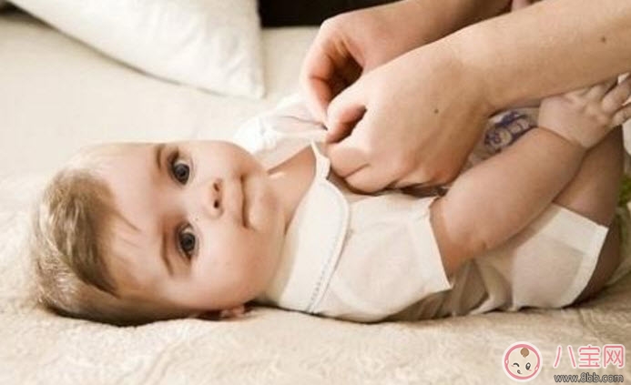 新生兒衣服怎么買(mǎi) 如何給寶寶挑選衣服