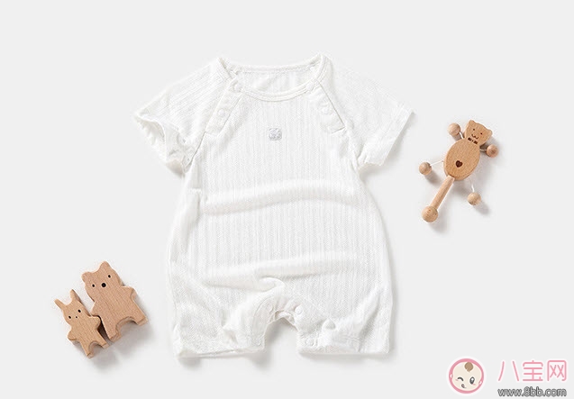 新生兒衣服怎么買(mǎi) 如何給寶寶挑選衣服