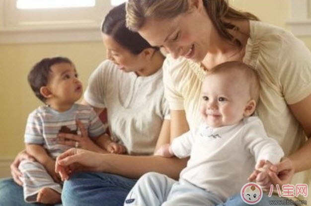 新生兒衣服怎么買(mǎi) 如何給寶寶挑選衣服