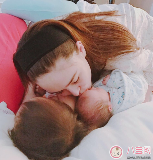 小周周為什么是金發(fā) 小周周金發(fā)背影殺造型曝光