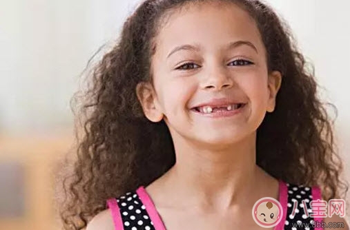 寶寶刷牙的最佳年齡 一歲寶寶怎么刷牙(寶寶不愛(ài)刷牙怎么辦) 寶寶刷牙的最佳年齡 一歲寶寶怎么刷牙(寶寶不愛(ài)刷牙怎么辦)