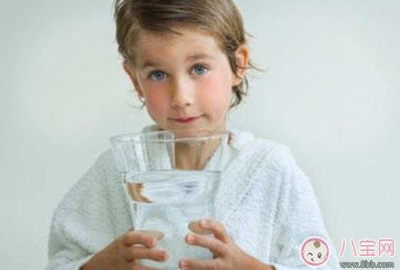 老人帶孩子經(jīng)驗(yàn)有哪些 老人帶孩子經(jīng)驗(yàn)的弊端。