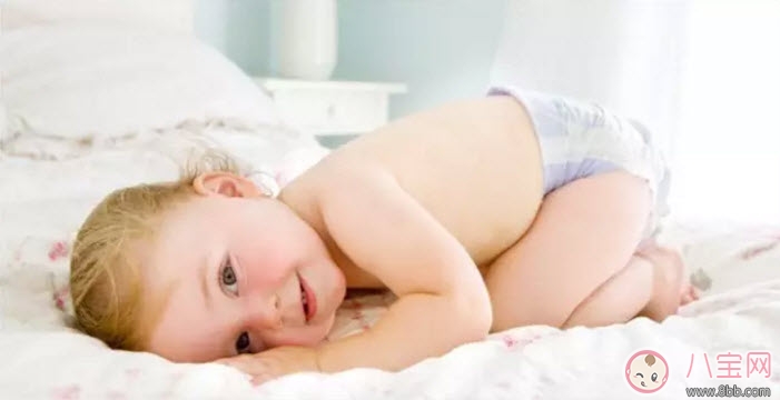 寶寶該不該把尿 把尿會(huì)怎么樣 寶寶該不該把尿 把尿會(huì)怎么樣