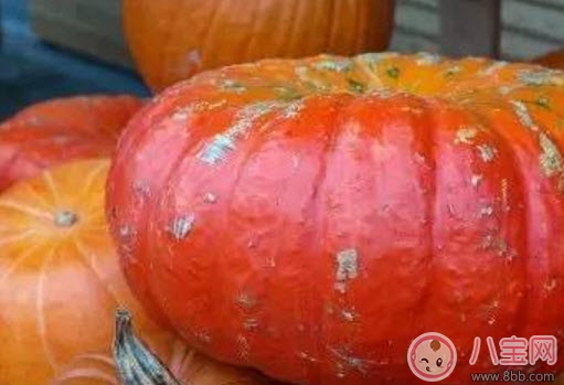 如何預(yù)防嬰兒腸痙攣 嬰兒吃什么好 如何預(yù)防嬰兒腸痙攣 嬰兒吃什么好