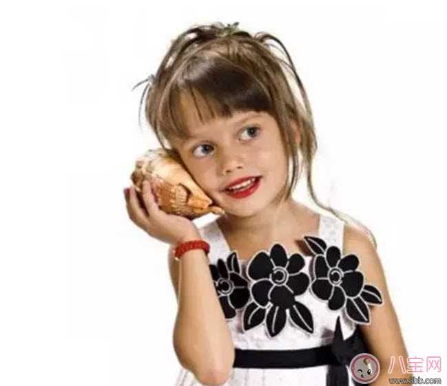 一歲女寶寶夏天發(fā)型 夏天一歲女寶寶發(fā)型有哪些(劉海+盤發(fā)) 一歲女寶寶夏天發(fā)型 夏天一歲女寶寶發(fā)型有哪些(劉海+盤發(fā))