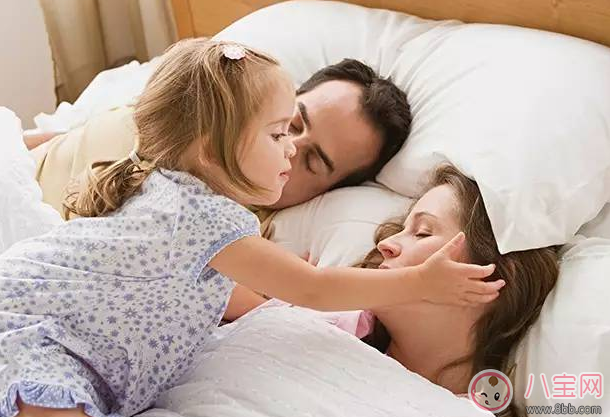 孩子分床睡的最佳年齡 寶寶分床的最佳時(shí)間2017