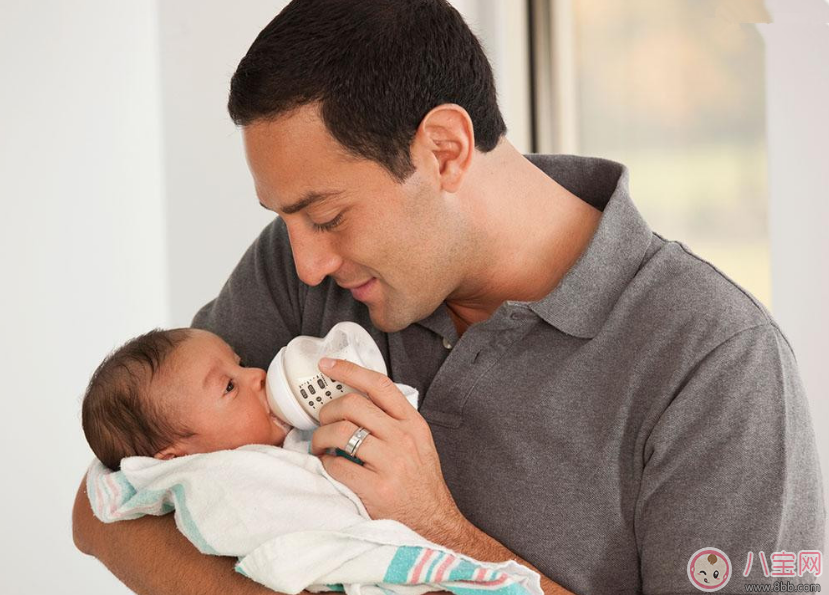 新晉奶爸陳冠希上線 曬女兒可愛小鞋子