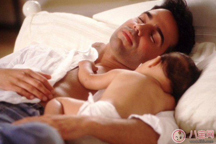 新晉奶爸陳冠希上線 曬女兒可愛小鞋子