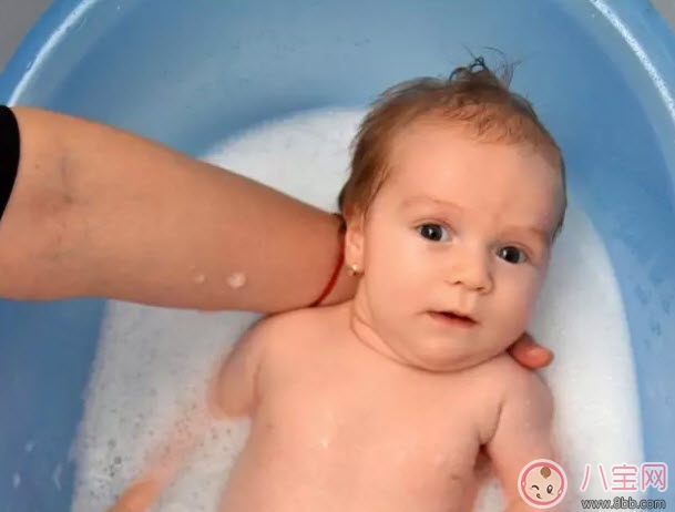 頭垢對(duì)寶寶的影響 頭垢怎么去除有哪些注意事項(xiàng) 頭垢對(duì)寶寶的影響 頭垢怎么去除有哪些注意事項(xiàng)