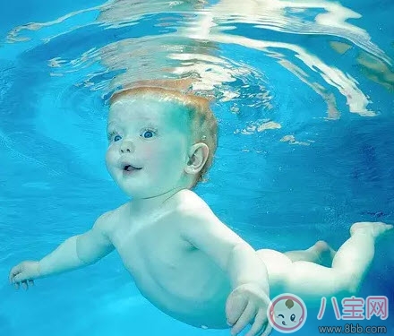 2017夏季寶寶游泳水溫多少合適 嬰兒游泳水溫過高會(huì)怎么樣 2017夏季寶寶游泳水溫多少合適 嬰兒游泳水溫過高會(huì)怎么樣