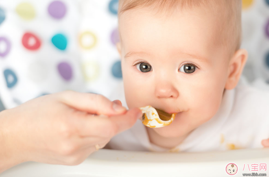 兩歲男孩誤食蚊香液身亡 怎么保護(hù)孩子不要亂吃東西 兩歲男孩誤食蚊香液身亡 怎么保護(hù)孩子不要亂吃東西