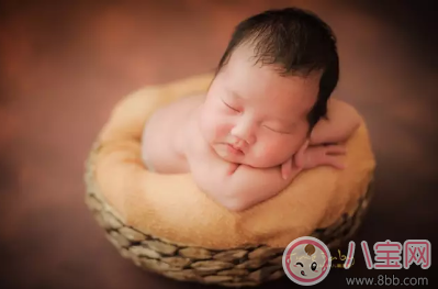 2017夏季新生兒出生需要準備什么 了解這些少走彎路 2017夏季新生兒出生需要準備什么 了解這些少走彎路