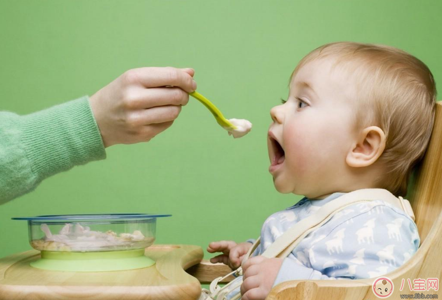 米粉和奶粉一起沖泡嗎 崔神所說的奶粉和米粉沖泡有依據(jù)嗎 米粉和奶粉一起沖泡嗎 崔神所說的奶粉和米粉沖泡有依據(jù)嗎