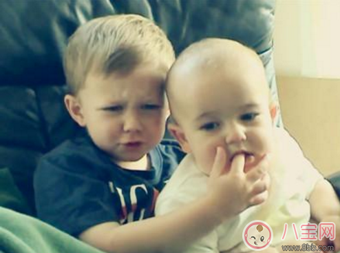 1歲寶寶愛(ài)咬人怎么辦 寶寶咬人有什么解決方法