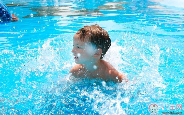 2017夏天寶寶在室外游泳會著涼嗎 寶寶室外游泳注意事項 2017夏天寶寶在室外游泳會著涼嗎 寶寶室外游泳注意事項