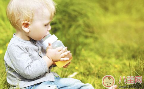 怎么讓寶寶開(kāi)心的去喝水 寶寶喝水小游戲 怎么讓寶寶開(kāi)心的去喝水 寶寶喝水小游戲
