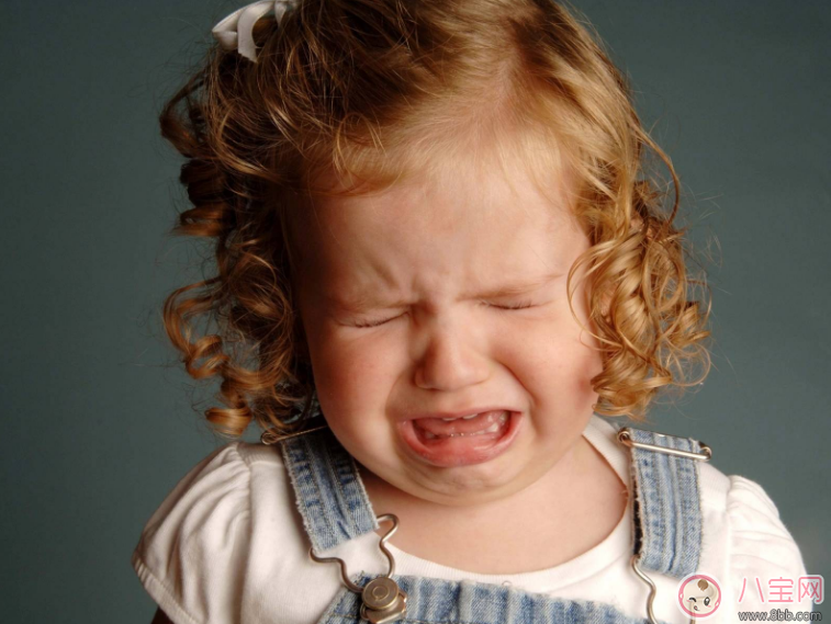 國慶出行旅游孩子鬧情緒怎么辦 孩子在外哭鬧家長不能急