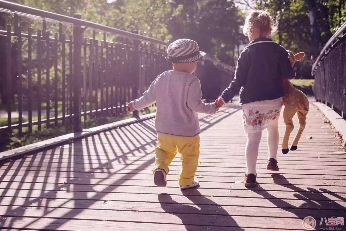 孫儷管教孩子首先與孩子交流 如何正確的傾聽孩子的聲音