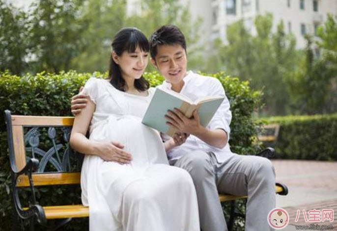 適合爸爸讀的胎教故事 準(zhǔn)爸爸胎教的方式有哪些 適合爸爸讀的胎教故事 準(zhǔn)爸爸胎教的方式有哪些