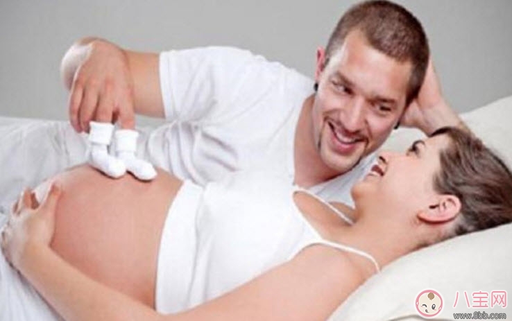 爸爸不跟胎寶寶說話后果很嚴(yán)重 爸爸胎教說什么(開場白和結(jié)束語) 爸爸不跟胎寶寶說話后果很嚴(yán)重 爸爸胎教說什么(開場白和結(jié)束語)