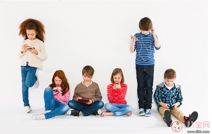 孩子沉迷手機延誤學業(yè)怎么辦 讓孩子遠離手機的辦法