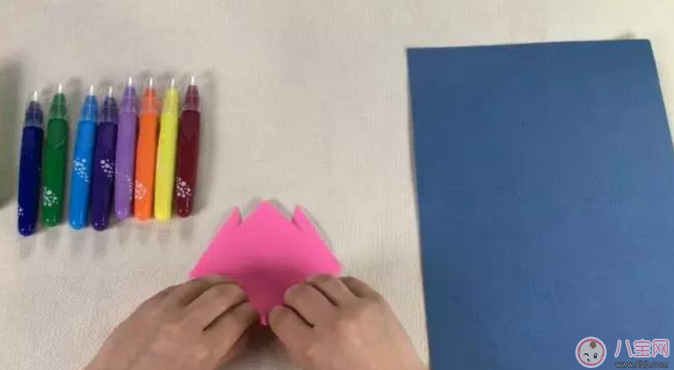 教師節(jié)送什么禮物最好 3分鐘學(xué)會(huì)制作康乃馨賀卡