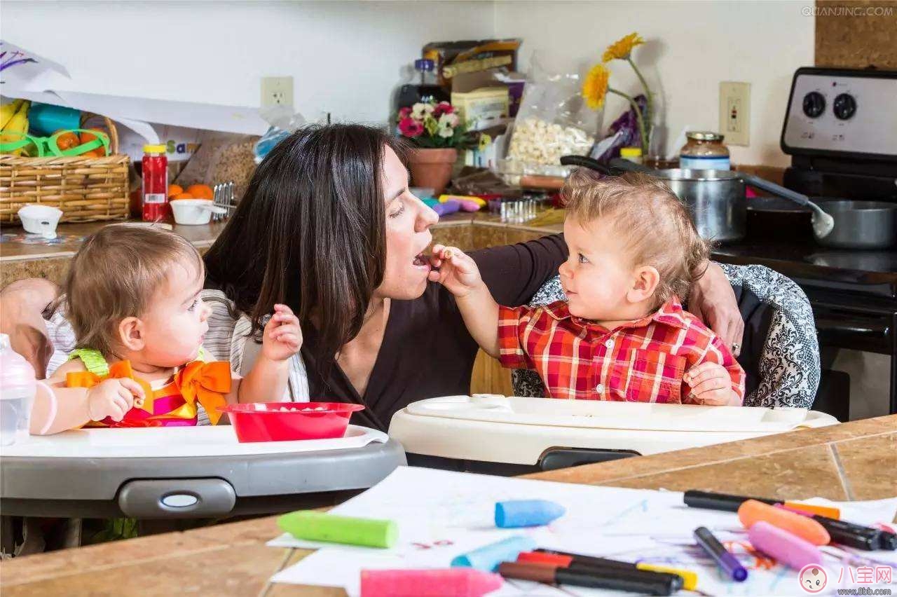 父母愛嘮叨合適嗎？寶寶表現(xiàn)明確是否嘮叨過度