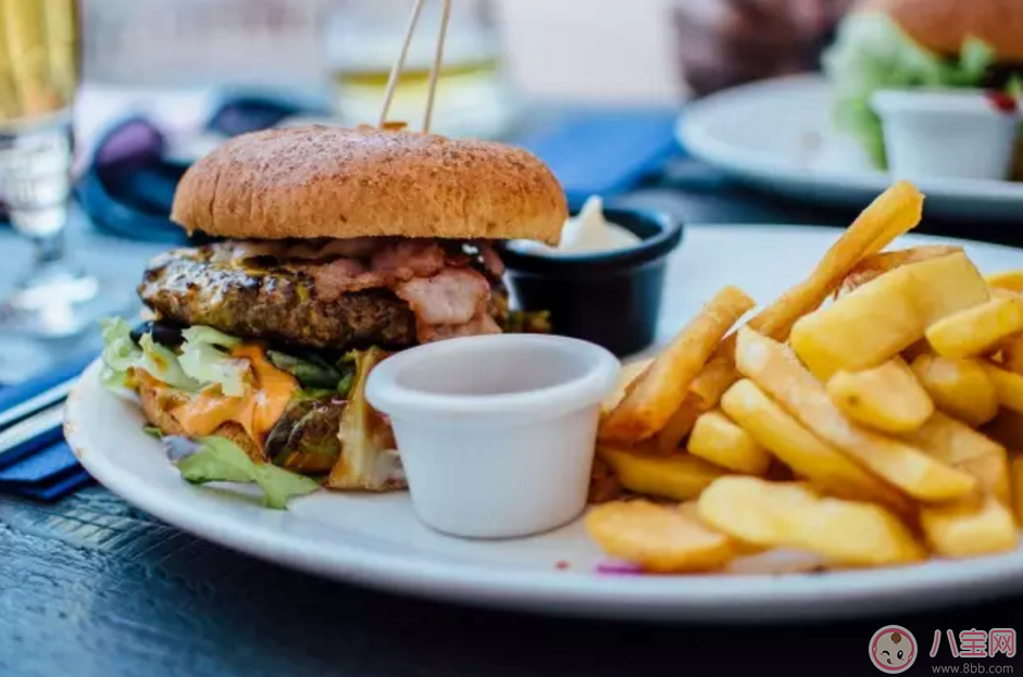 蔡少芬親手給娃做便當竟被噴 “病從口入”防線究竟在哪？