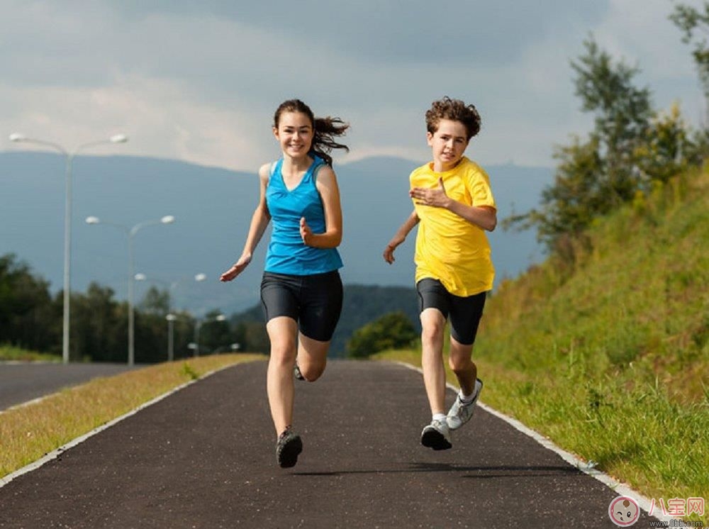 林志穎家雙胞胎1歲就“健身”？孩子成長各階段如何健身