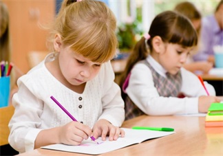 孩子做錯(cuò)事后這樣做會(huì)更好 孩子犯錯(cuò)正確引導(dǎo)方法