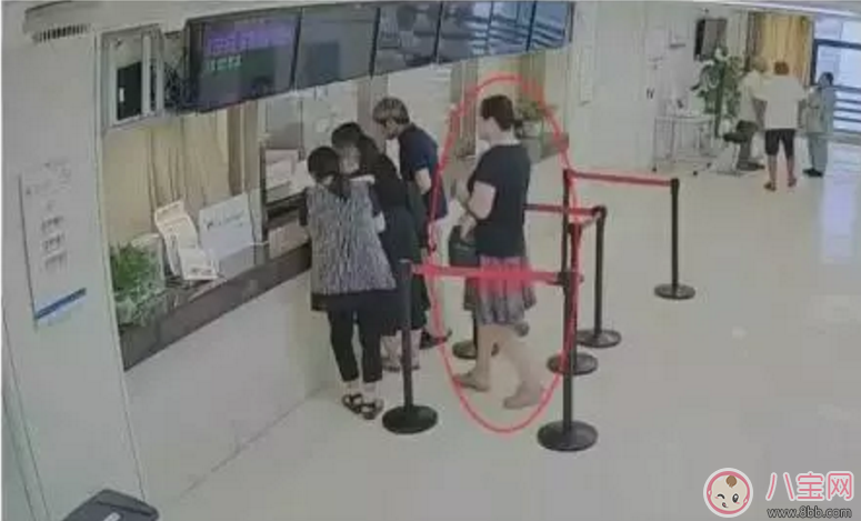 家長(zhǎng)帶孩子出行如何防騙 家長(zhǎng)帶孩子出門(mén)注意事項(xiàng) 家長(zhǎng)帶孩子出行如何防騙 家長(zhǎng)帶孩子出門(mén)注意事項(xiàng)