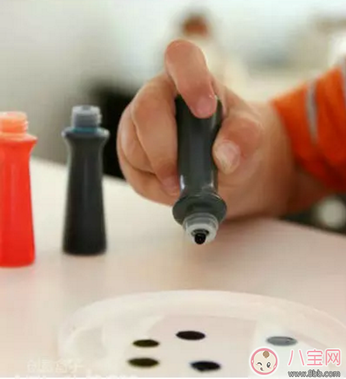 孩子愛涂鴉就讓他學畫畫 別嫌畫的丑那是靈感