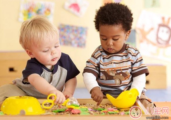 早教班的課程內(nèi)容有哪些 寶寶有必要去上早教班嗎 早教班的課程內(nèi)容有哪些 寶寶有必要去上早教班嗎