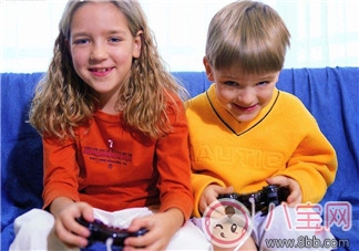 父母讓8歲姐給1歲弟洗澡 “洗”成一場大禍 父母讓8歲姐給1歲弟洗澡 “洗”成一場大禍