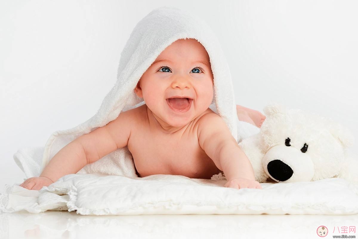 秋天天涼寶寶不愛洗澡怎么辦 秋天天涼寶寶不愛洗澡怎么辦