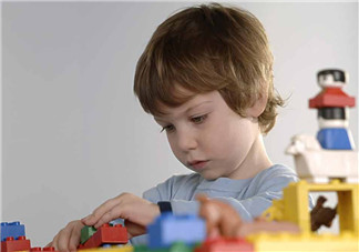 督促孩子努力 不如培養(yǎng)孩子專(zhuān)注力