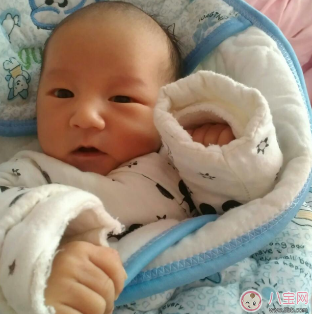 哄娃睡覺(jué)有高招 這些神曲保證一聽(tīng)就倒 哄娃睡覺(jué)有高招 這些神曲保證一聽(tīng)就倒