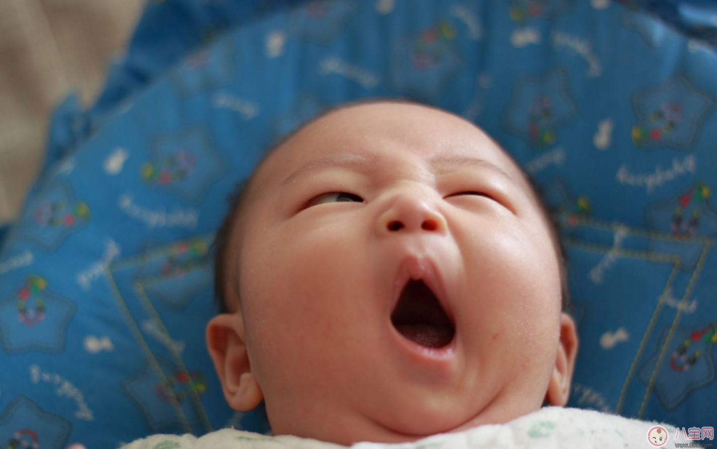 哄娃睡覺(jué)有高招 這些神曲保證一聽(tīng)就倒 哄娃睡覺(jué)有高招 這些神曲保證一聽(tīng)就倒