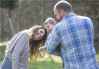 包文婧真實不做作 寶寶更愛的是真實的父母