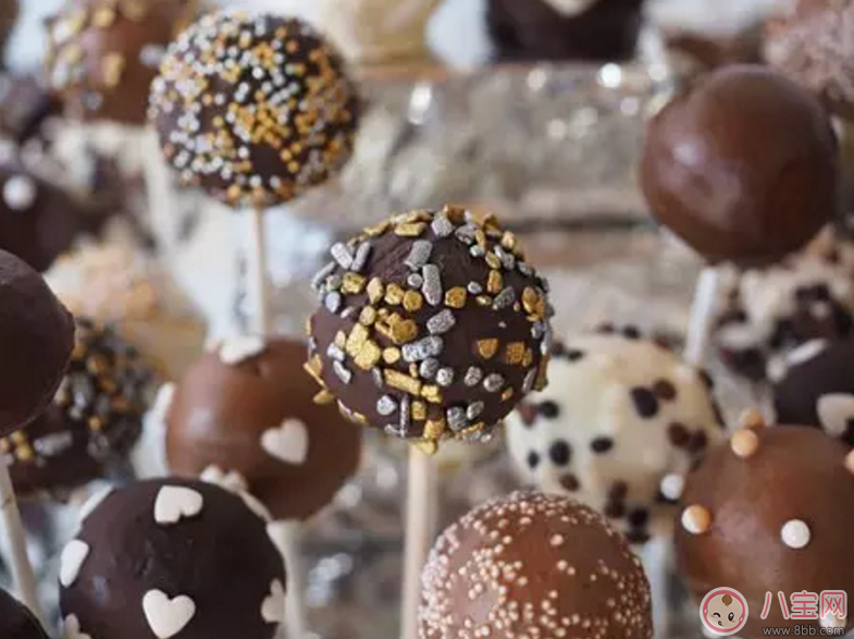 63歲羅大佑拒絕給女兒生日禮物 刻意的“拒絕滿足”做得對嗎？